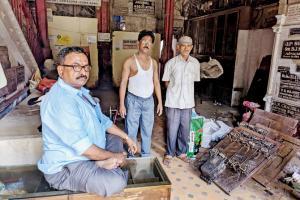 Mumbai: Esplanade Mansion's electricity meters removed