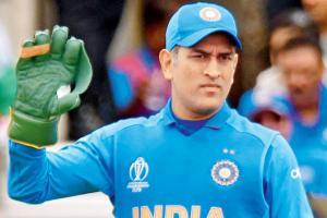 World Cup 2019: MS Dhoni plays by the rules, no Balidaan logo on gloves