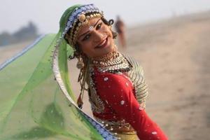 Famous folk dancer Queen Harish died in SUV-truck collision