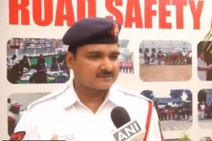 Delhi traffic cop raps to spread road safety awareness