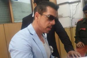 Robert Vadra appears before ED; statement to be recorded