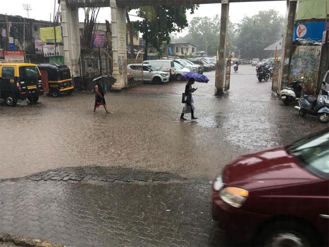Rain in Dharavi. Pic/ Atul Kamble