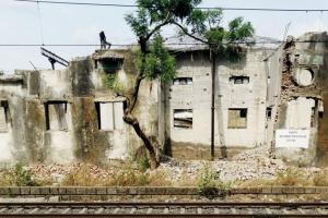 Railways finally begin to pull down abandoned Vikhroli sub-station