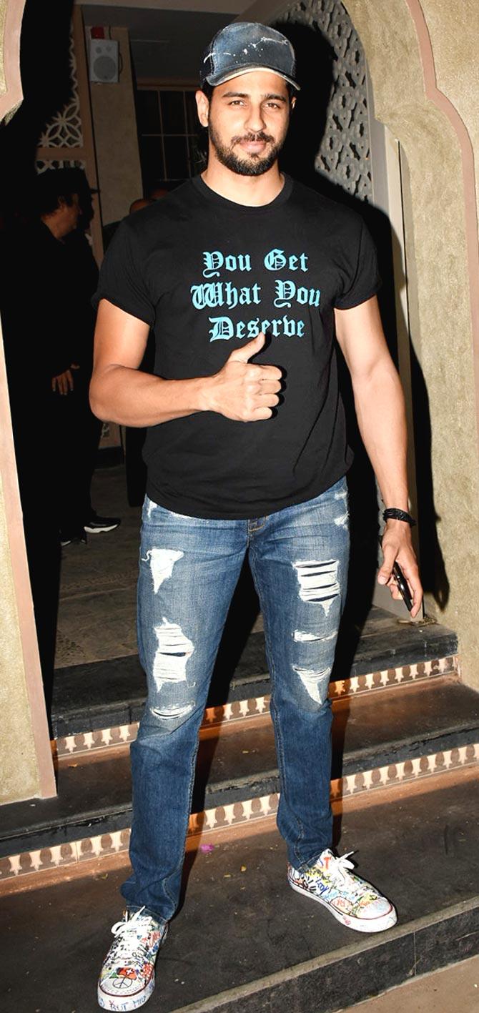 Sidharth Malhotra, who will be next seen in Jabariya Jodi opposite Parineeti Chopra, also attended the restaurant launch in South Mumbai.