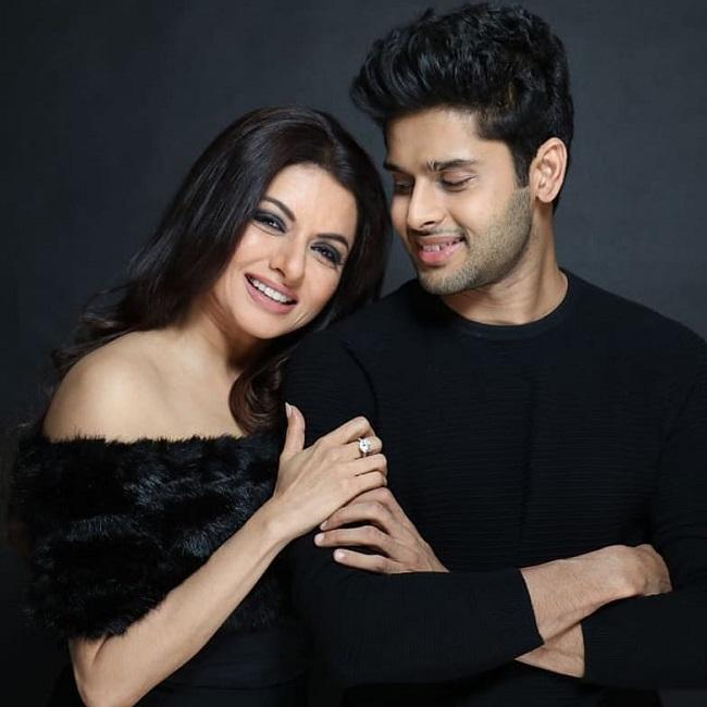 Geared up to join a business school for a career in investment banking, Dassani had a change of heart after he spent a summer in the US. He soon enrolled in a film school — a move that Bhagyashree didn't approve of. And finally, a film landed in his kitty.