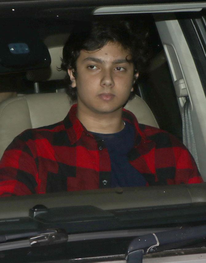 Sohail Khan and Seema Khan's son Nirvaan Khan kept it casual for his mom's birthday bash. He was spotted in a blue tee, paired with a red chequered shirt.
