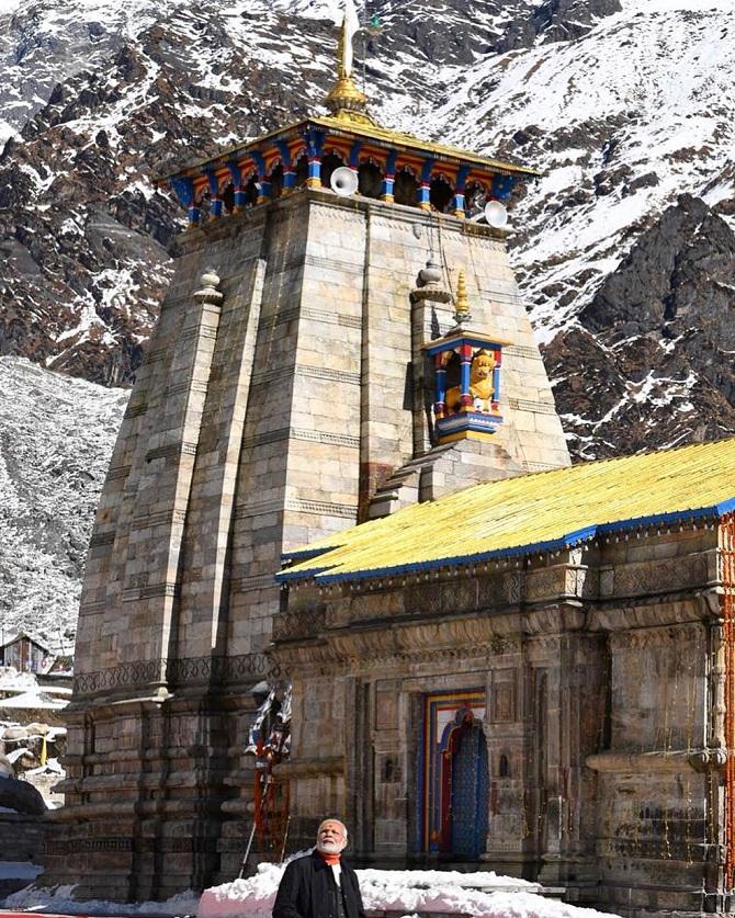 In a lot of his pictures, Narendra Modi keeps travelling to religious places. Here he travelled to Kedarnath and his caption read, 