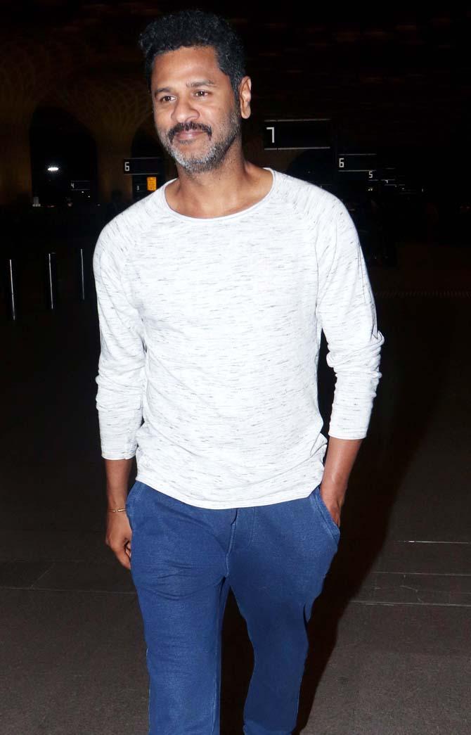 Prabhudheva was all smiles at the Mumbai Airport. The actor-director-choreographer is part of the Da-Bangg Tour.