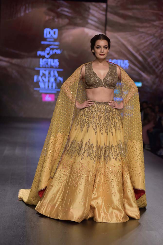 Dia Mirza showcased an opulent line which saw a transition from the Mughals to the millennials. The collection saw heavy use of golden colour with heavily embellished adding a rich finish to the line.
