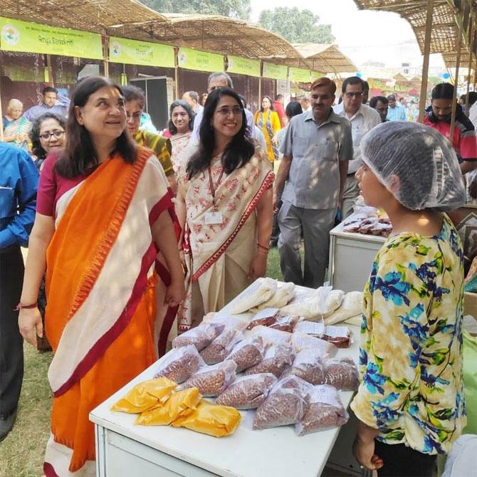 Maneka Gandhi's love for animals is well known. According to reports, Gandhi was addressing an election meeting in May 2019 when she saw an injured donkey whose leg was bleeding. Immediately after the meeting, she asked the district officials to ensure proper treatment of the donkey. The officials sent the donkey to the Indian Veterinary Research Institute (IVRI) in Bareilly. The donkey was diagnosed with cancer and he was then taken care of