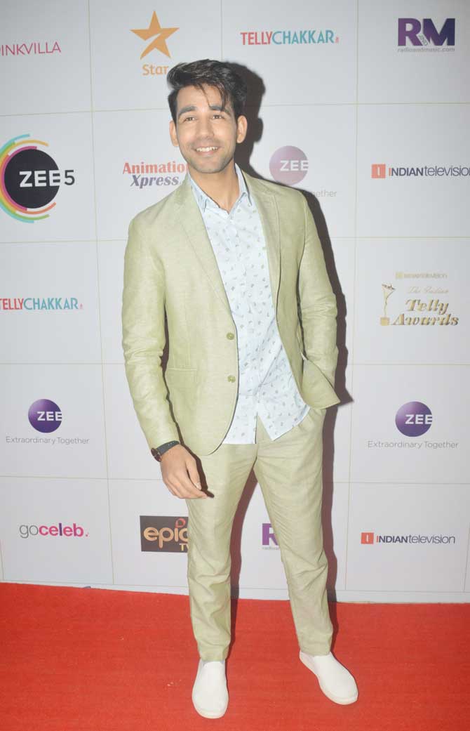 Rishi Dev sported a casual suit as his red carpet look for Indian Telly Awards 2019 held at a plush hotel in Vile Parle, Mumbai.