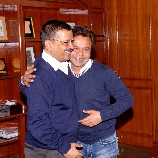 Soon Kejriwal became the architect of the Jan Lokpal Bill movement. He aimed to bring an ombudsman over the government and a strong RTI (Right to Information) in the country.
In picture: Arvind Kejriwal with Rajpal Yadav