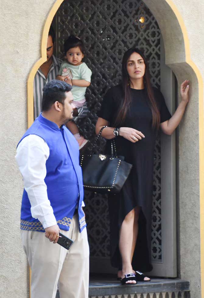Esha Deol along with daughter Radhya and husband Bharat Takthani were spotted at a restaurant in Juhu. The Takthanis were out for lunch. All pictures/Yogen Shah