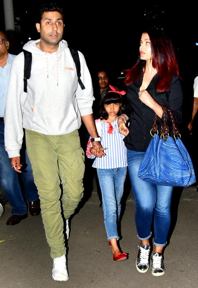 Abhishek-Aishwarya with Aaradhya, Salman Khan, Tusshar-Laksshya at Mumbai  airport