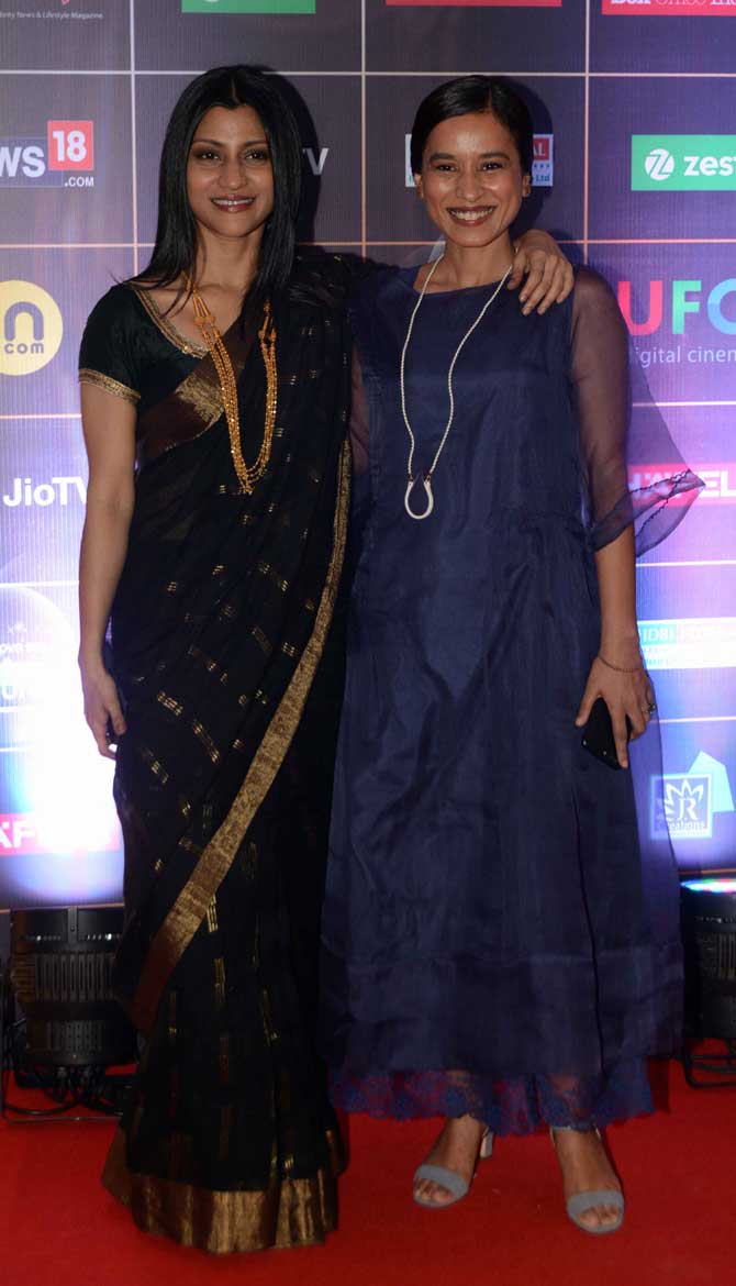 Konkona Sen Sharma looked ethereal as she walked the red carpet in a golden and black saree.