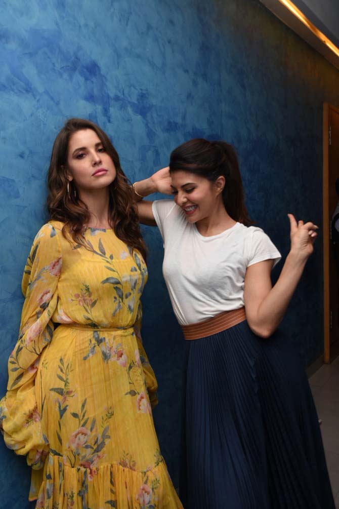 Jacqueline Fernandez attended the special screening of Notebook with her doppelganger Amanda Cerny at a popular studio in Andheri, Mumbai.