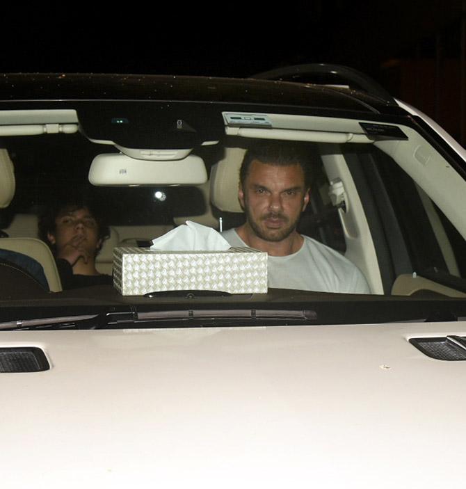 Shot in the beautiful locales of Kashmir, Notebook is directed by National Award winner Nitin Kakkar and it is presented by Salman Khan.
In picture: Sohail Khan with son Nirvaan arrive for the special screening of Notebook at YRF Studios in Andheri. 