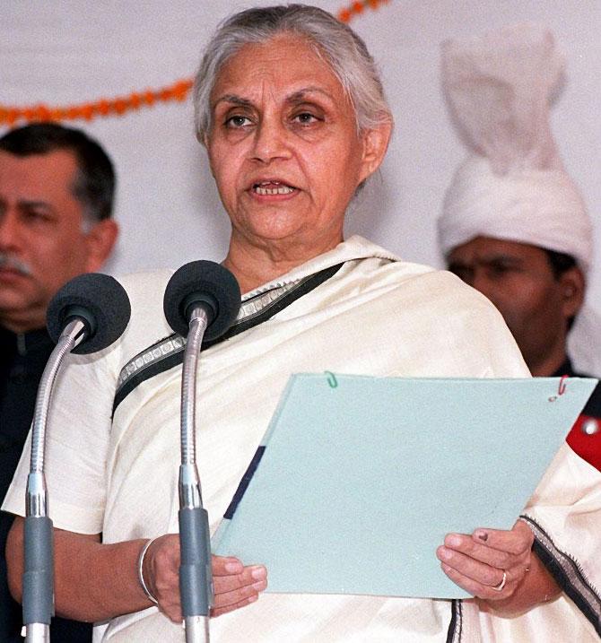 Sheila Dixit had always raised voice for woman and supported women empowerment throughout her political journey. She was even incarcerated in August 1990 for 23 days by the Uttar Pradesh government for leading a movement against the atrocities being committed on women. 