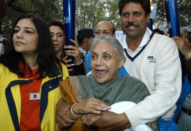 Sheila Dixit had chaired the Implementation Committee formed to commemorate forty years of Indian Independence. She had also served as a chairman of the centenary of Jawaharlal Nehru.