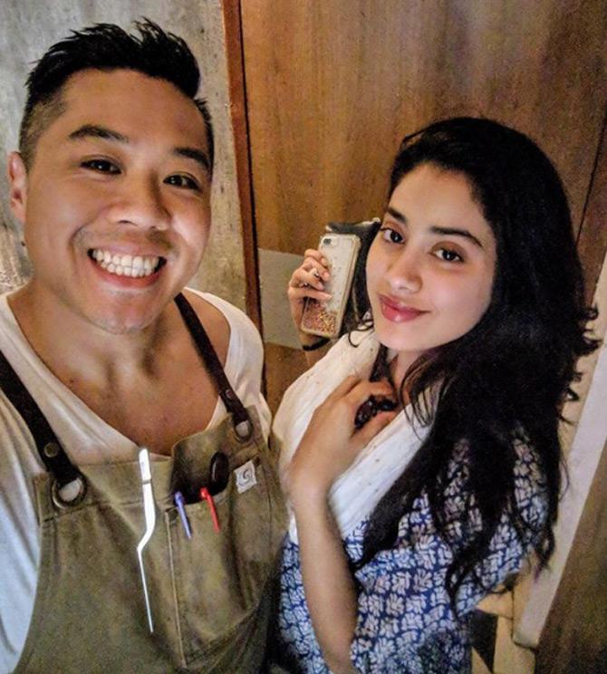 Chef Kelvin Cheung poses for a selfie with Dhadak actress Janhvi Kapoor post her lunch at his restaurant. Kelvin took to Instagram to share the picture as he captioned it: Ain't nothin a burger and whole lotta truffles (and a Kel) can’t fix Janhvi Kapoor. And now we do burpees!