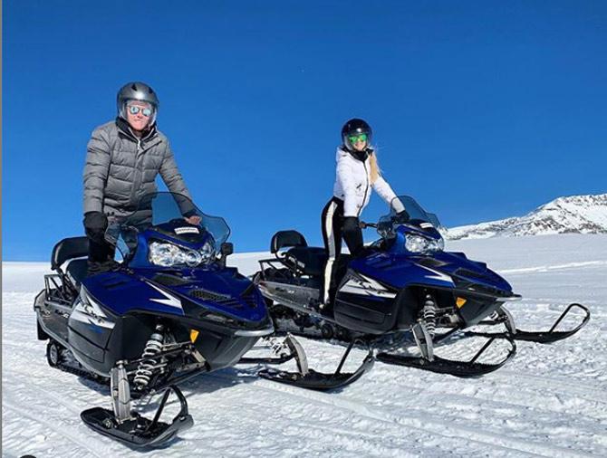 Sam Curran posted this picture from a skiing trip with Isabella. He captioned, 