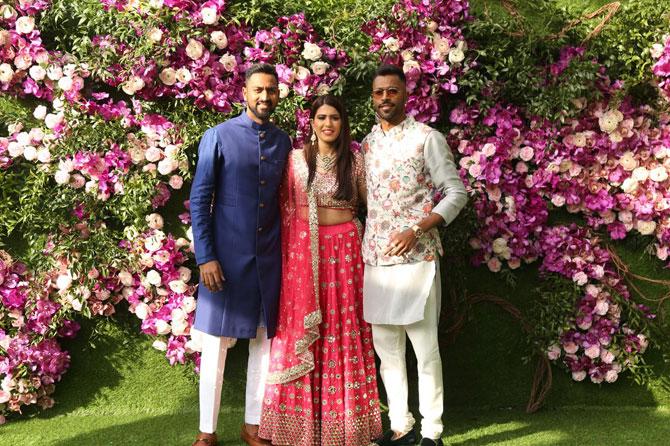 Cricketer brother duo Krunal Pandya and Hardik Pandya attended the grand wedding of industrialist Mukesh Ambani's son Akash Ambani with Shloka Mehta. Krunal Pandya's wife Pankhuri also accompanied the siblings