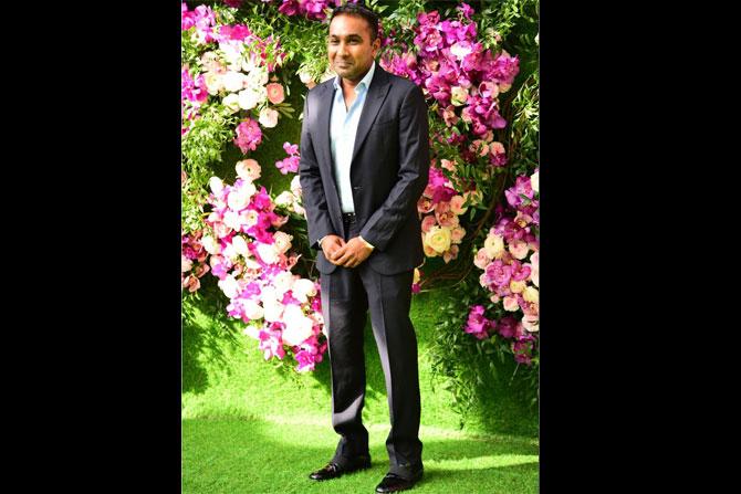 Current coach of IPL team Mumbai Indians Mahela Jayawardene was also seen in attendance of the ceremony