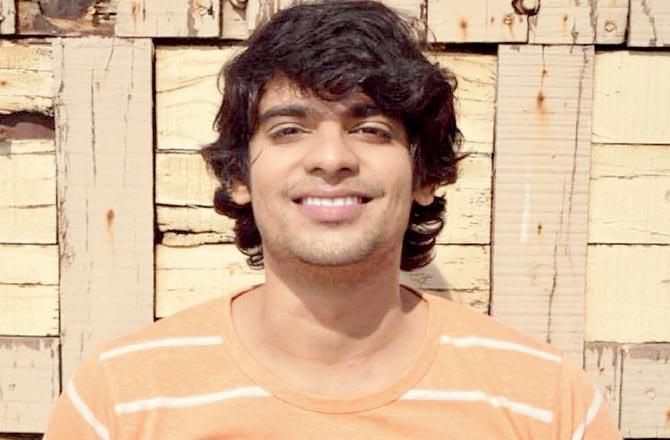  Aayush Shah