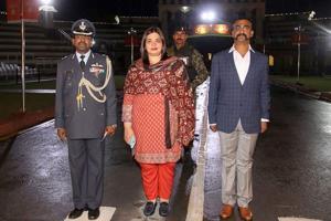 Indian Air Force Pilot Abhinandan returns home to a hero's welcome