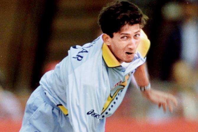 Ajit Agarkar during a 1999 World Cup match against Zimbabwe