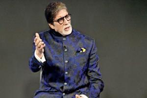 Amitabh Bachchan: Learn to adjust with changing times
