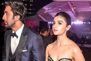 Alia Bhatt, Ranbir Kapoor express love at awards show