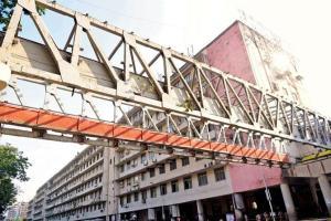 CSMT bridge collapse: Auditor Neeraj Desai sent to police custody
