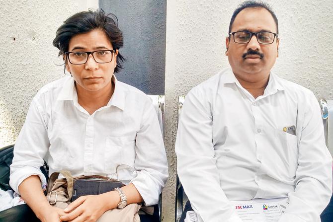 Deepali Shinde, along with her husband Keshavrao Shinde, are set to seek justice through the legal channel if a complaint is not registered by the police in the case