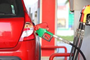 Petrol price down 7 paise, diesel dips 8 paise