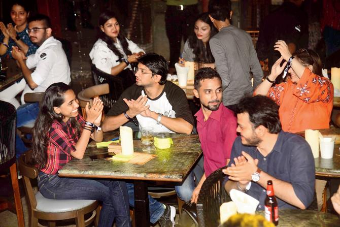 A GoT quiz night in progress at Keiba, Mahalaxmi. The night was organised by Star World, whose team sends the questions to HBO (which has produced the show) for approval. Pic/Atul Kamble