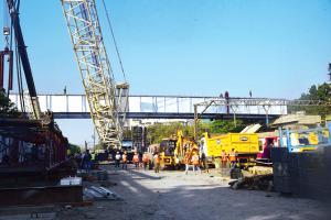 BKC-Chunabhatti flyover to be ready by July: Girders laid over CR lines