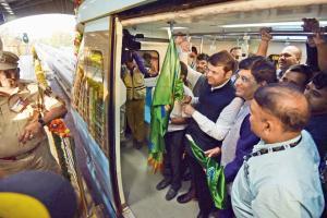 Mumbai: Piyush Goyal, Fadnavis inaugurate monorail Phase-II corridor