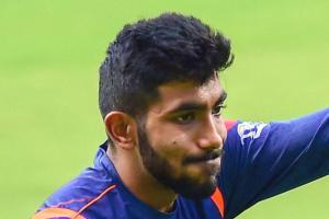 IPL 2019: Bumrah joins MI for practice session, but doesn't bowl