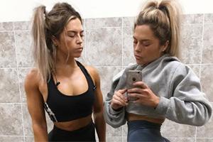 These identical twin sisters are setting major fitness goals