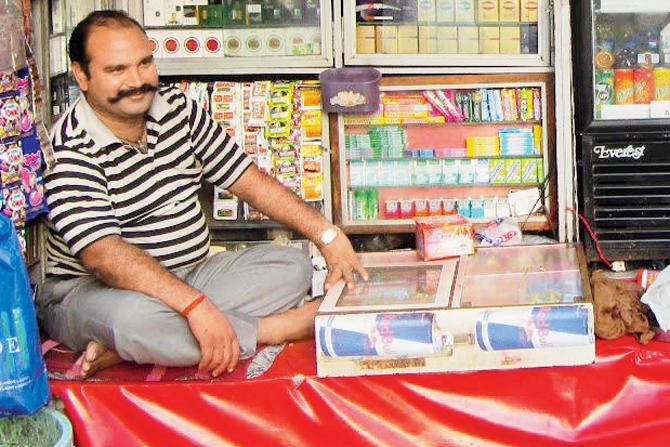 Mooch waala paan waala