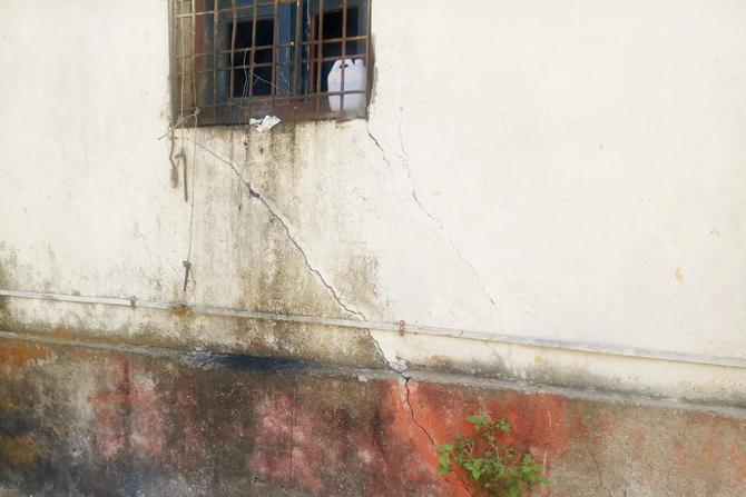 A large crack runs along one wall of the GRP station at Wadala. Pics/Pradeep Dhivar and Suraj Ojha