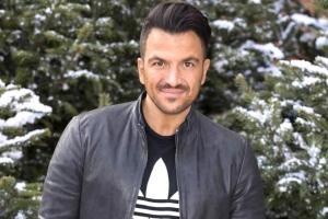 Peter Andre warns fans over scam