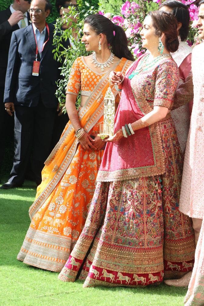 Radhika AkuShlo