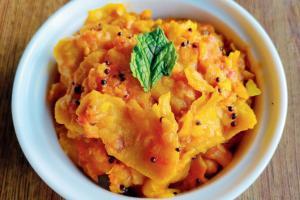 Waitstaff in Mumbai restaurants trained to make you try new flavours