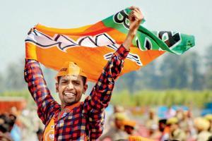 Opposition hits out at Narendra Modi's 'sarab' jibe