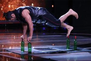 Vidyut Jammwal gives an action-packed jaw-dropping performance