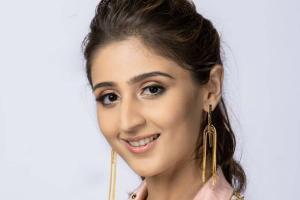 Dhvani Bhanushali to take fans back to college life