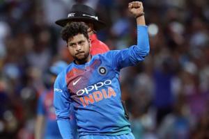 Warne like drift makes Kuldeep more difficult than Chahal, says Hayden