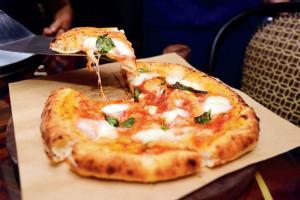 Mumbai Food: A slice of Italy in Khar